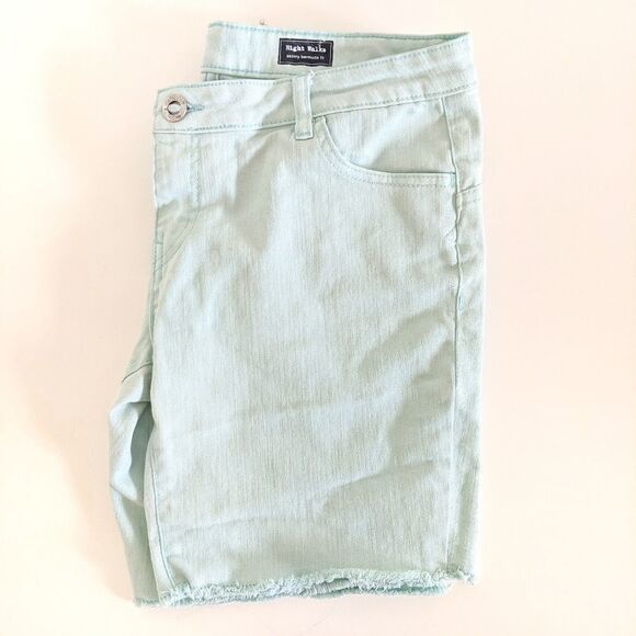 ⭐ 3 for $20🌼 Volcolm Mint Blue Bermuda Sho - Picture 2 of 7